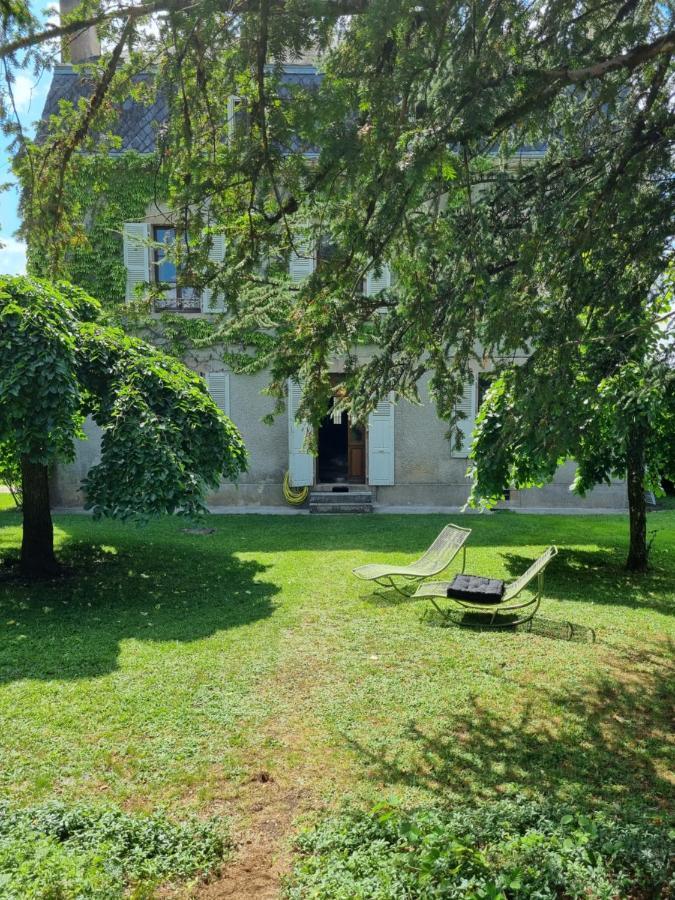 Villa Mura Gite Luxe Avec Piscine Et Spa Campagne Et Grand Air Nouvelle Aquitaine Correze Neuvic  المظهر الخارجي الصورة
